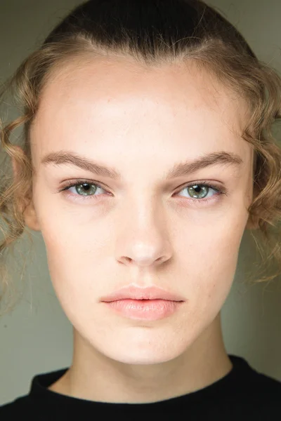 Look 19